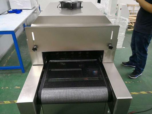 دستگاه فر خشک کن صنعتی LIYI ISO UV Sterilizer طول 2000mm